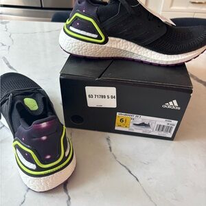 NEW Adidas UltraBOOST 20 J - Black and Purple